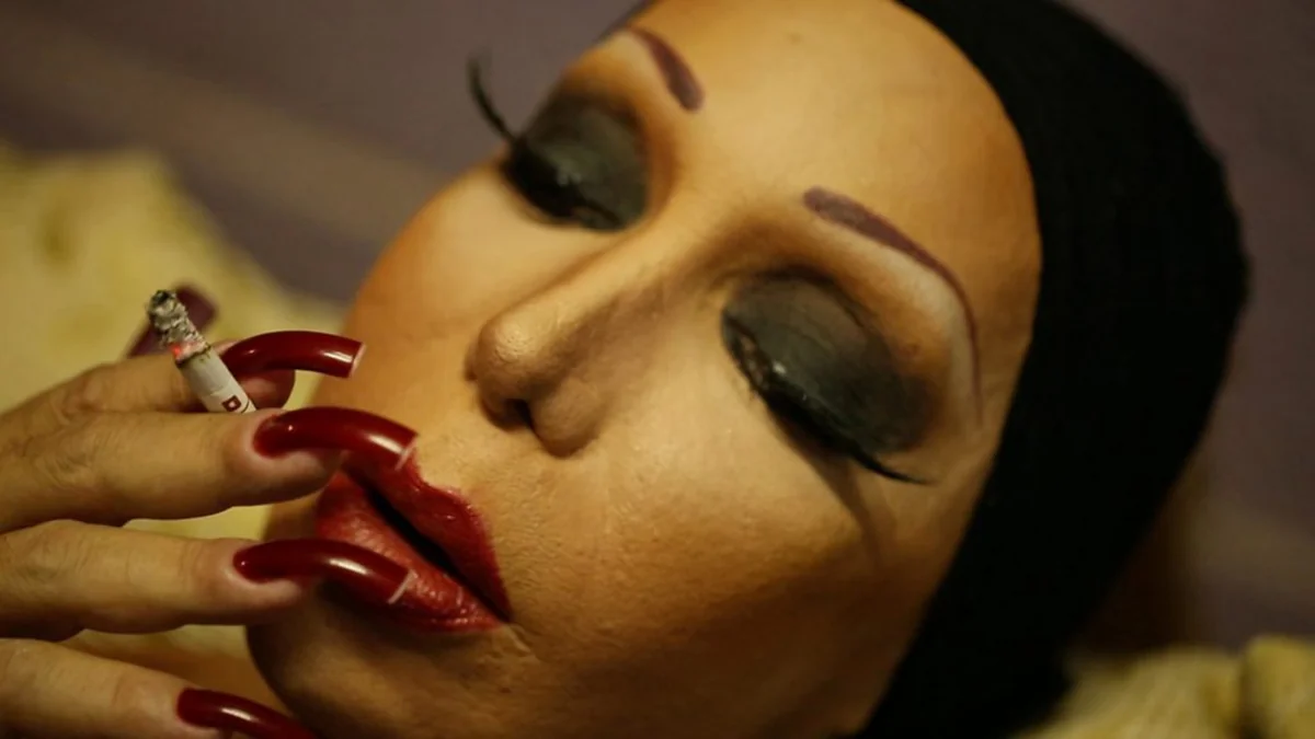 Baroque Pleasures and Queer Transformations in Evangelia Kranioti’s 'Obscuro Barroco'